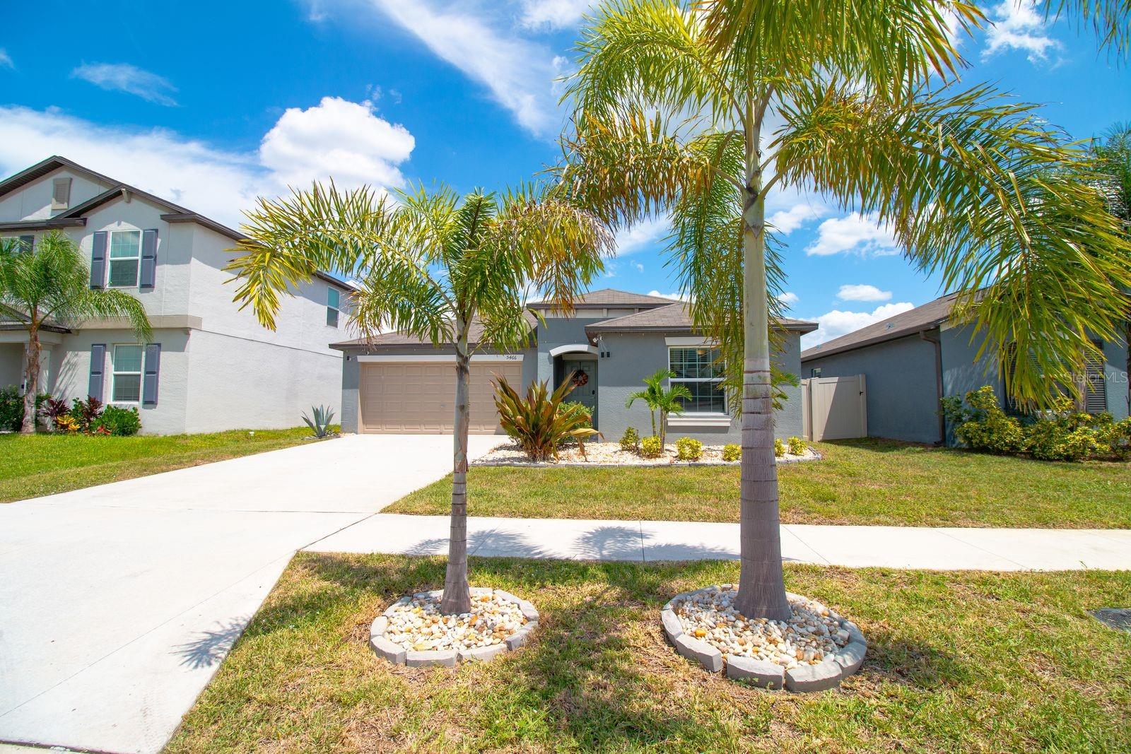 5466 Blue Azure Dr Property Photo 1