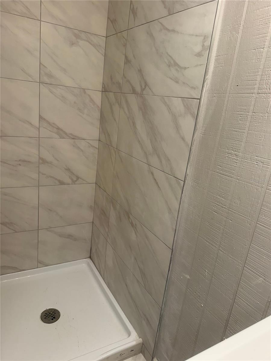 1117 49th Ave Ter W Property Photo 23