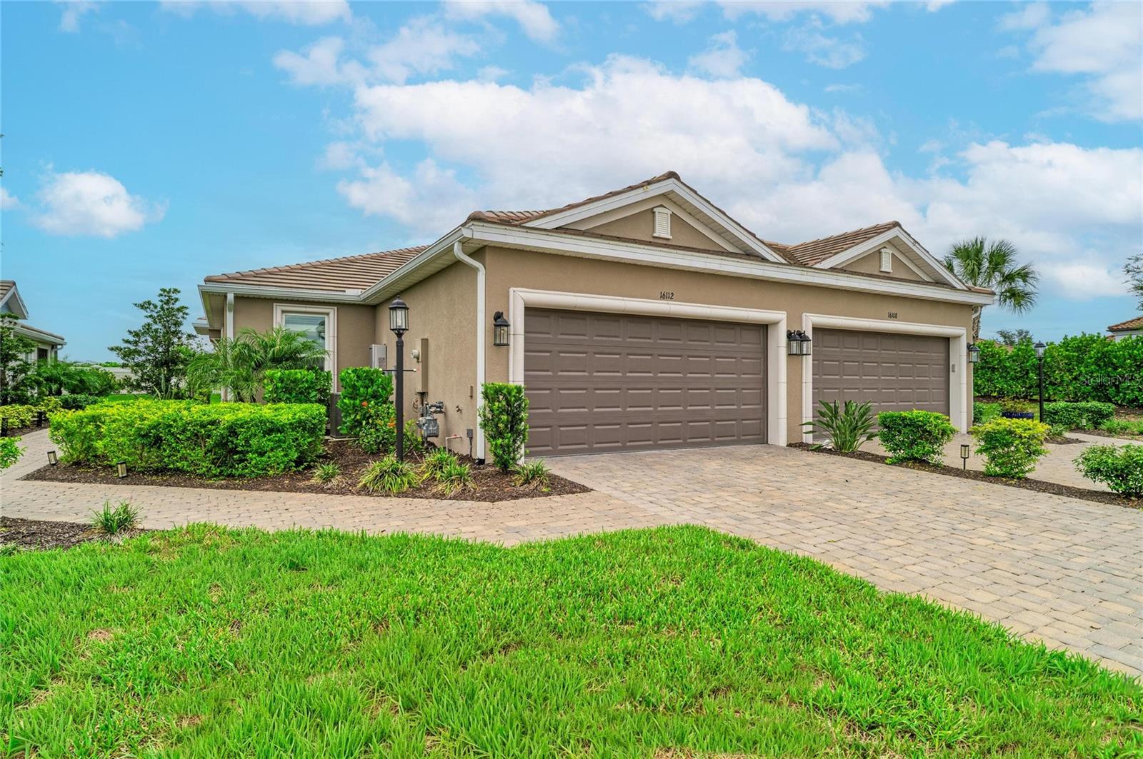 16112 ISOLA PL Property Photo 1