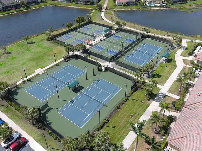 12568 Felice Dr Property Photo 21