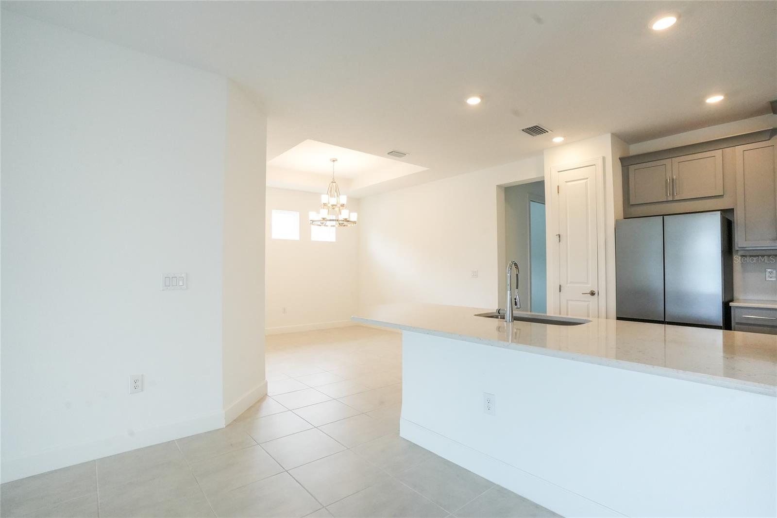16117 Isola Pl Property Photo 9