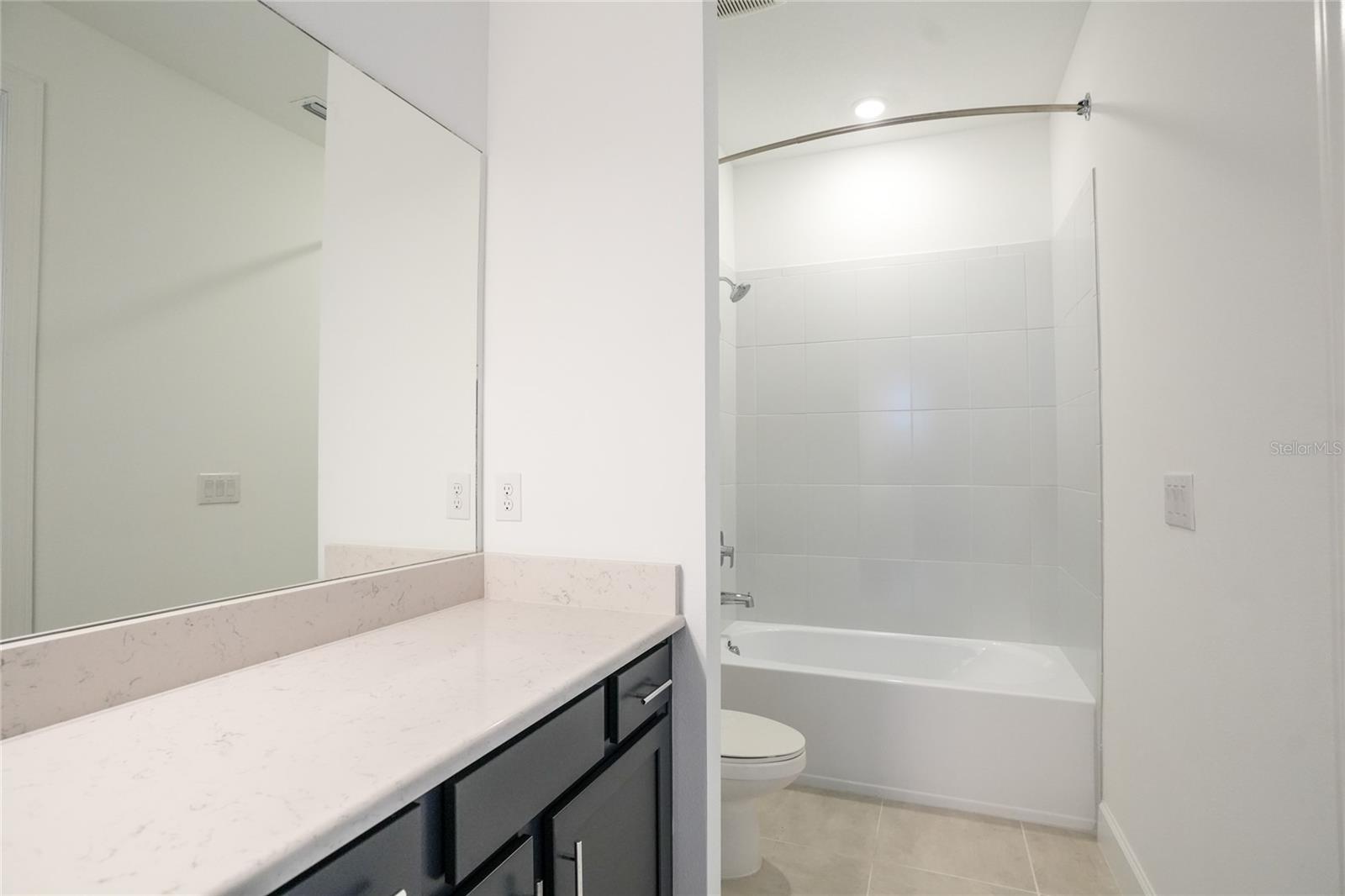 16117 Isola Pl Property Photo 18