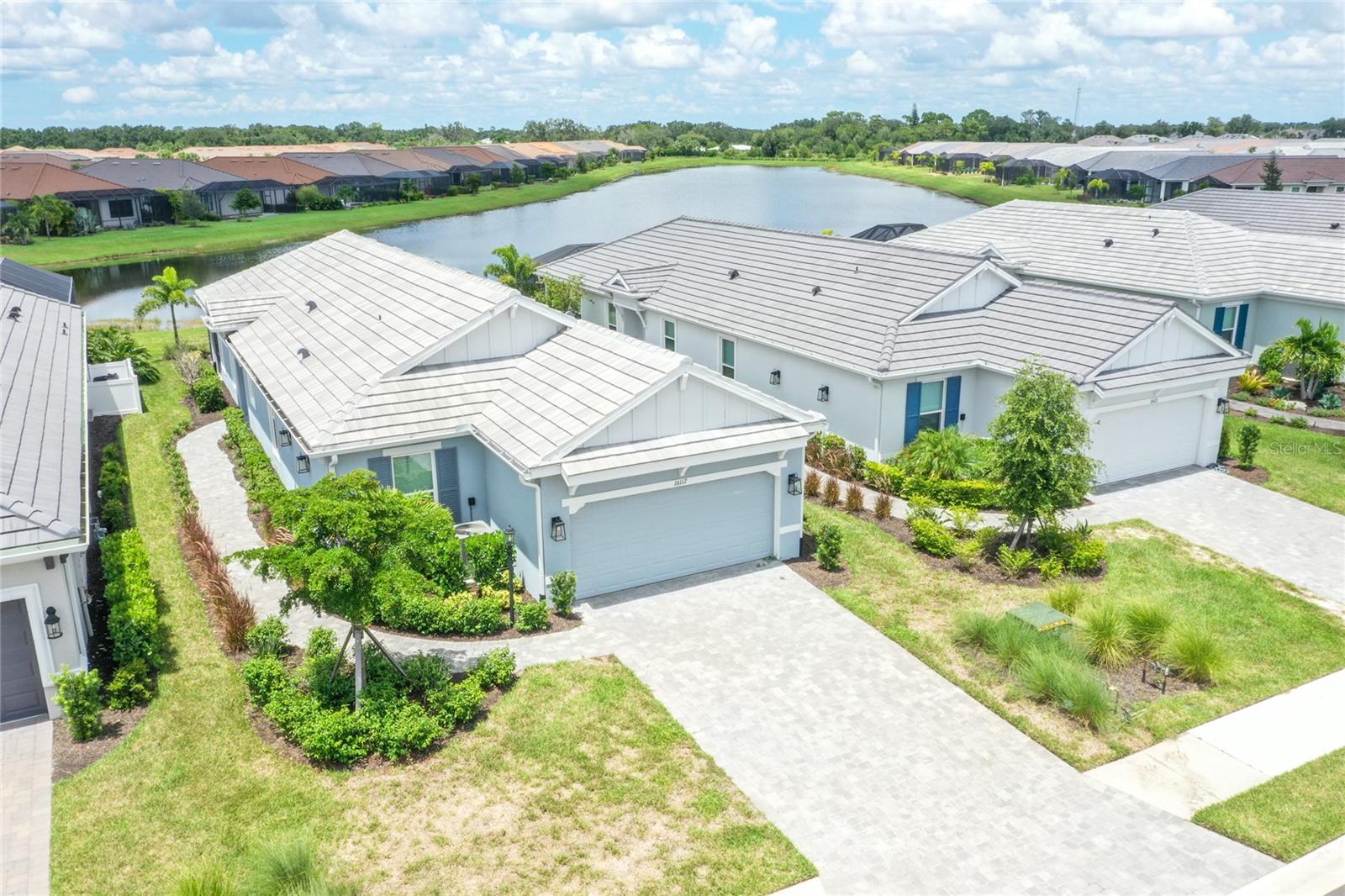 16117 Isola Pl Property Photo 32