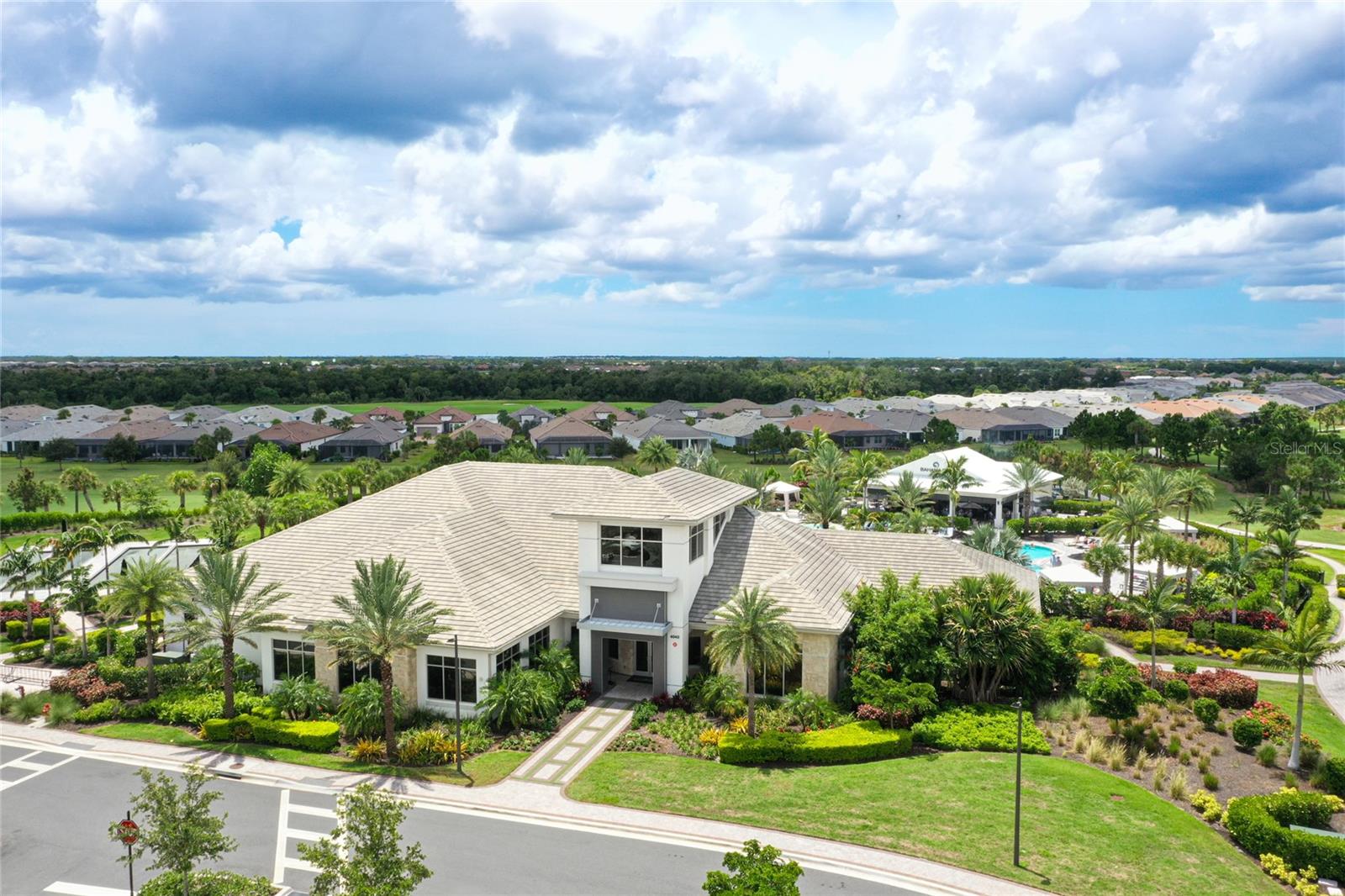 16117 Isola Pl Property Photo 33