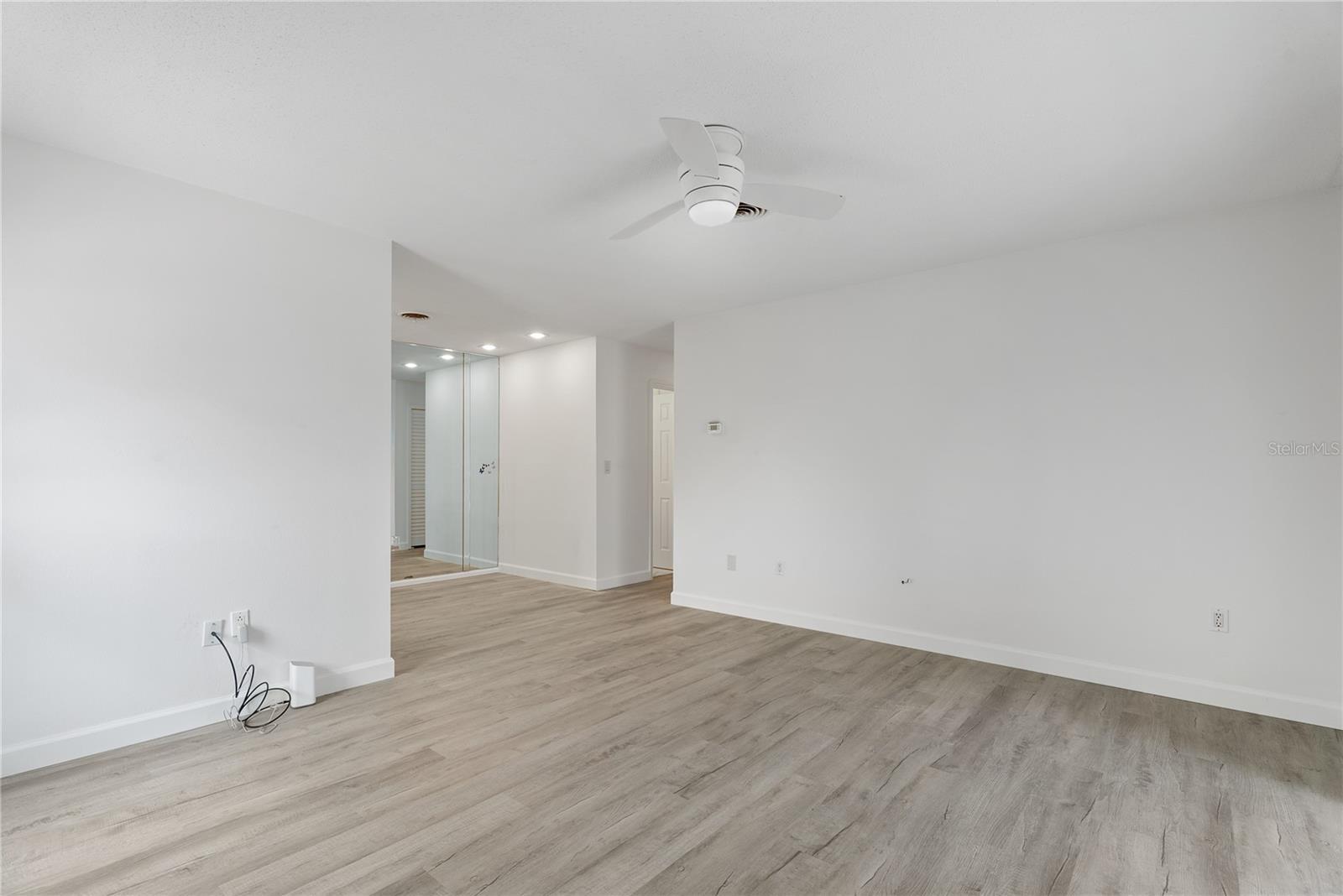 1205 Tarpon Center Dr #e2 Property Photo 7