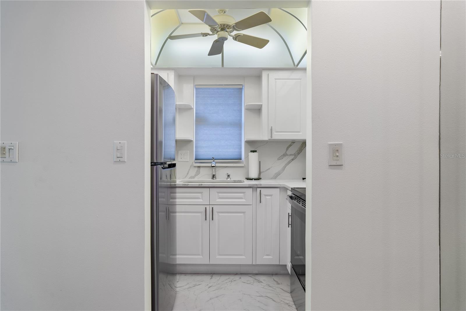 1205 Tarpon Center Dr #e2 Property Photo 9