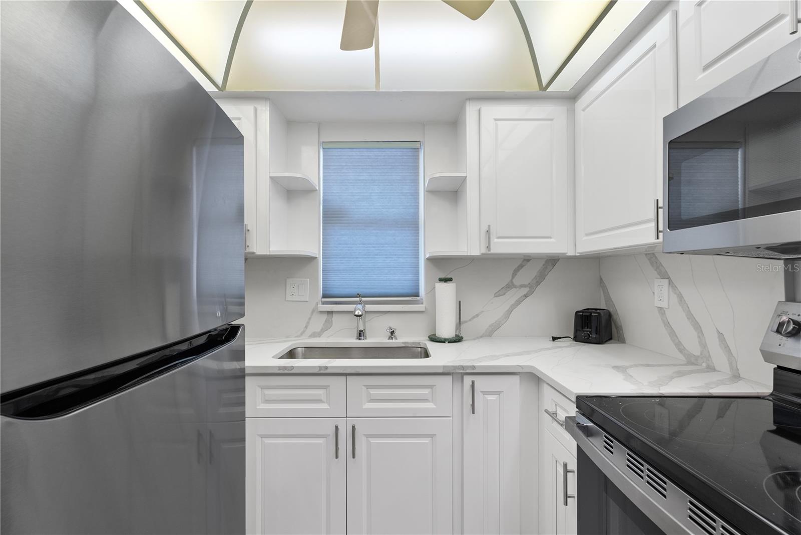 1205 Tarpon Center Dr #e2 Property Photo 10