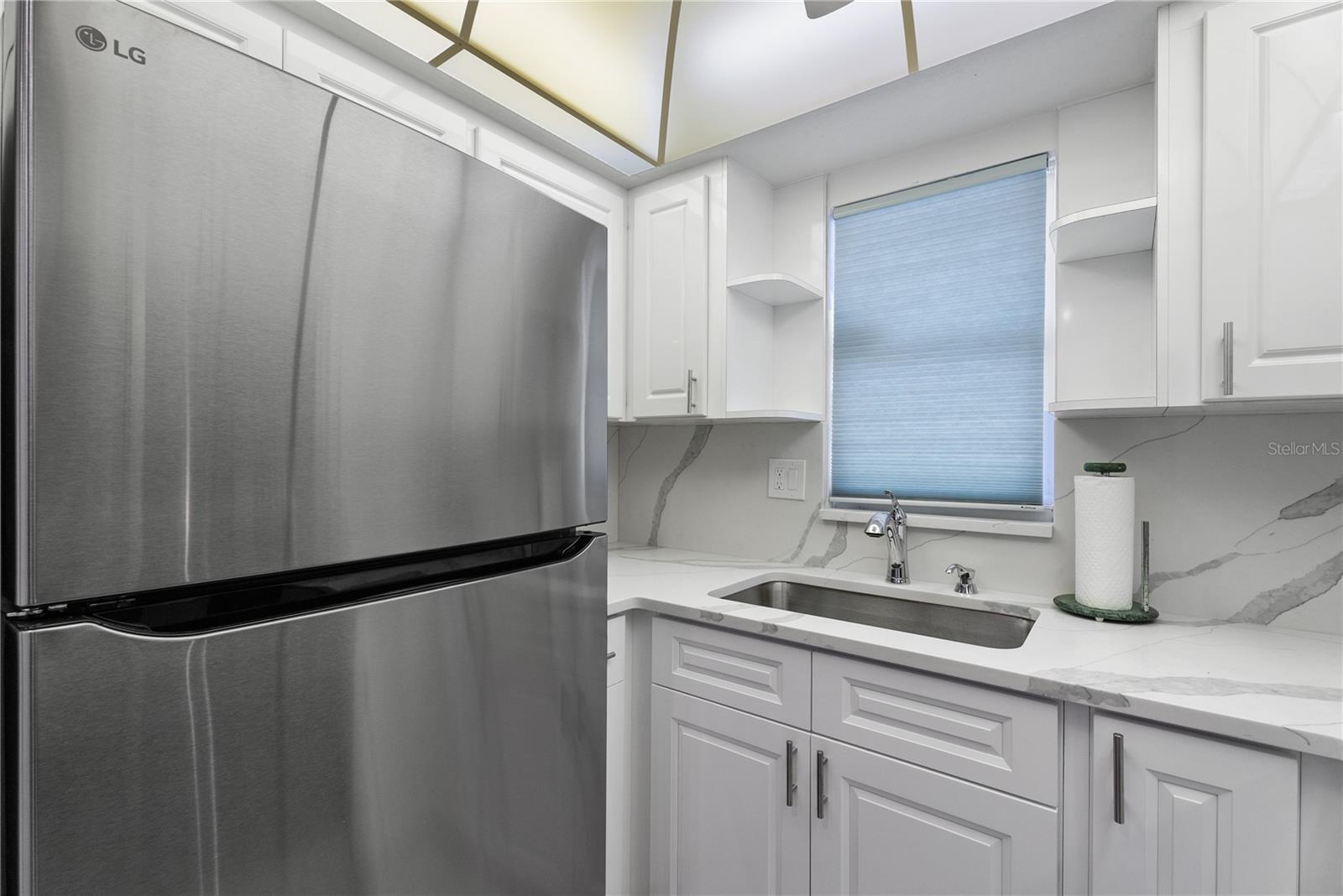 1205 Tarpon Center Dr #e2 Property Photo 11