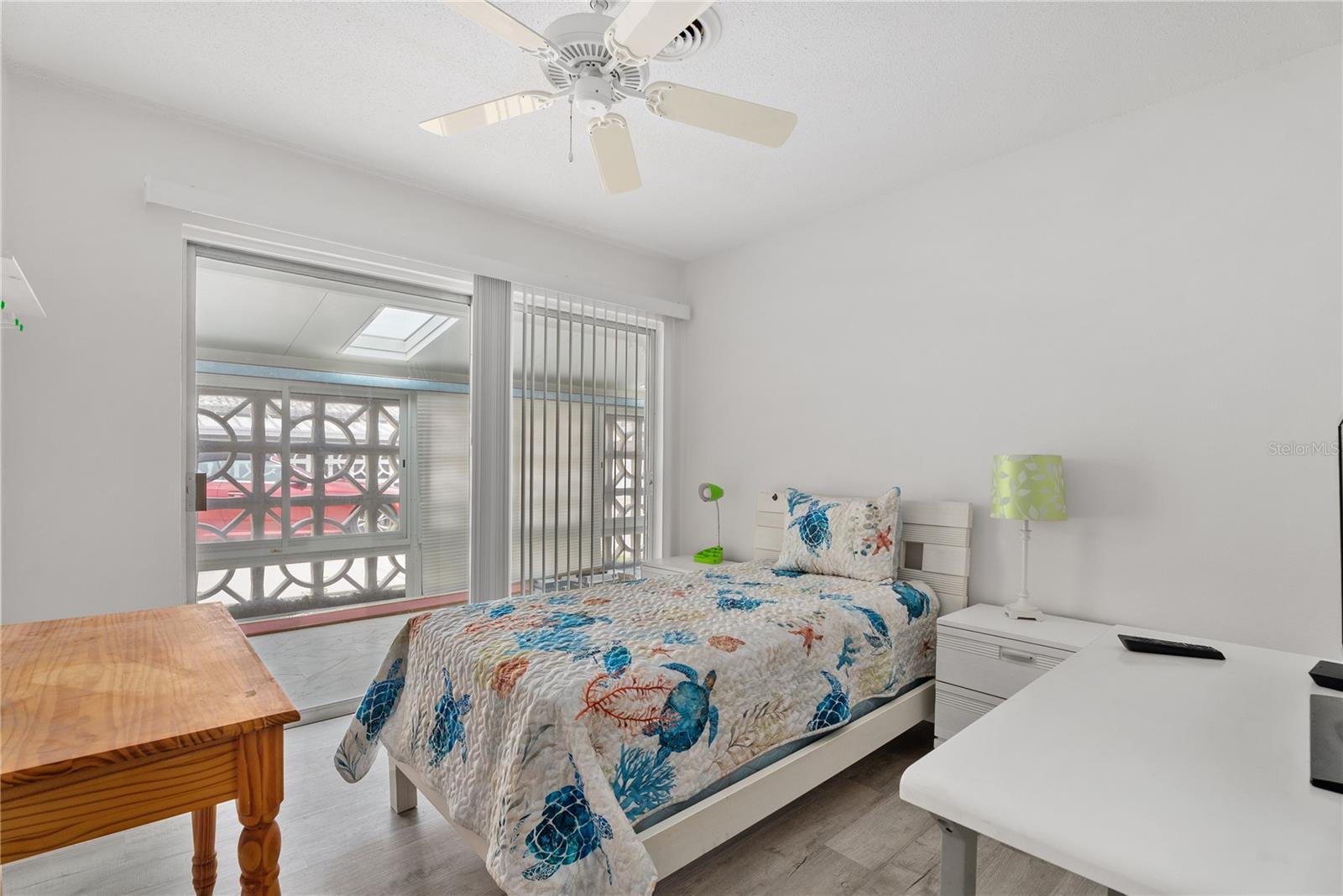 1205 Tarpon Center Dr #e2 Property Photo 12