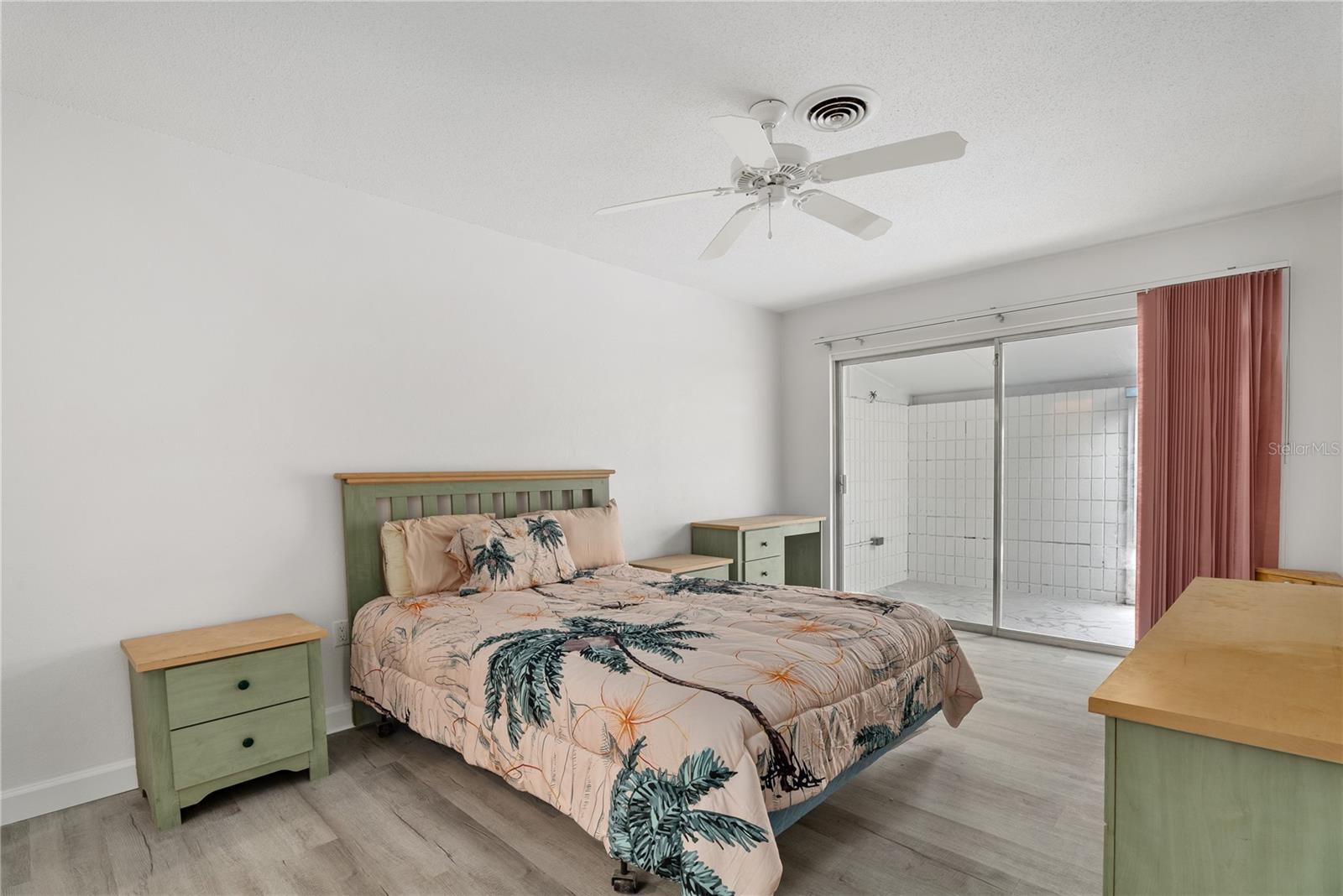 1205 Tarpon Center Dr #e2 Property Photo 15