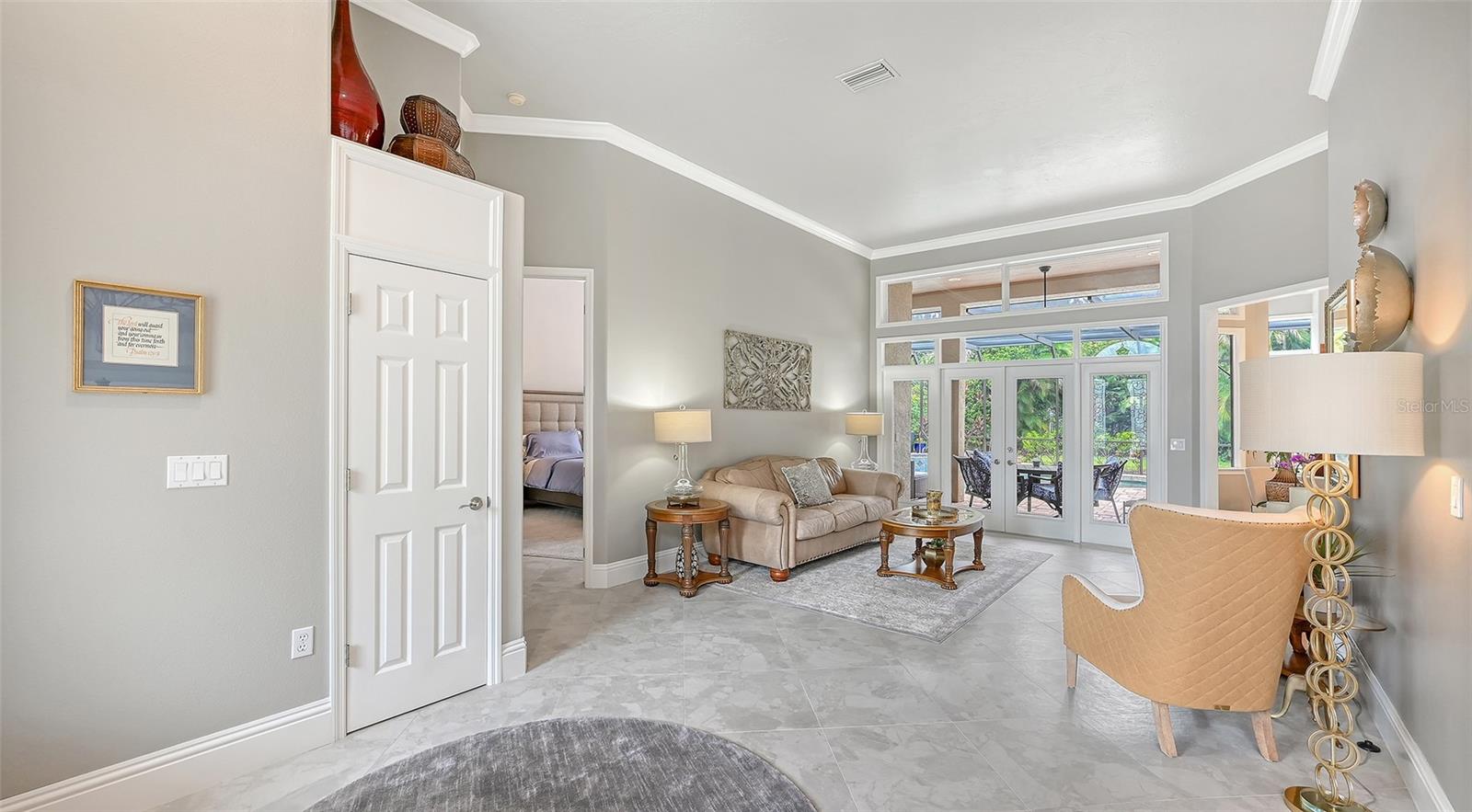 6682 Saint James Xing Property Photo 8