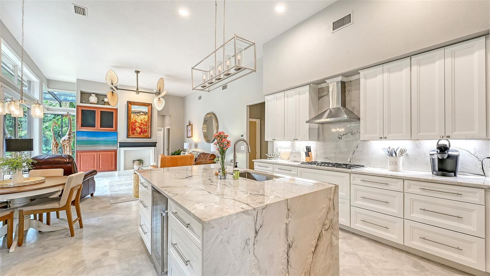 6682 Saint James Xing Property Photo 15