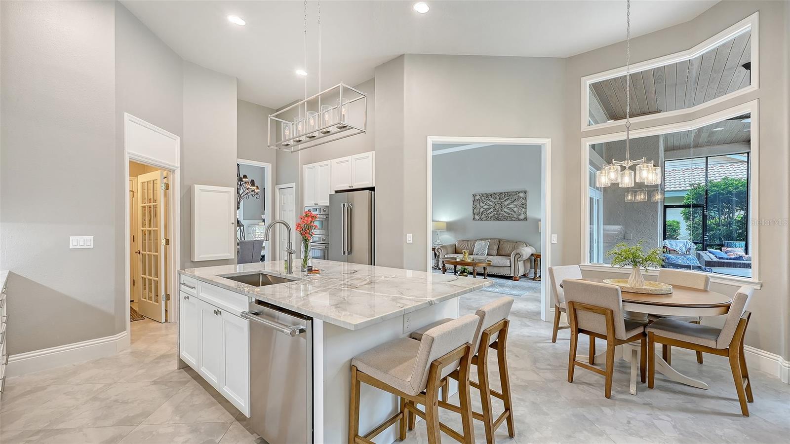 6682 Saint James Xing Property Photo 18