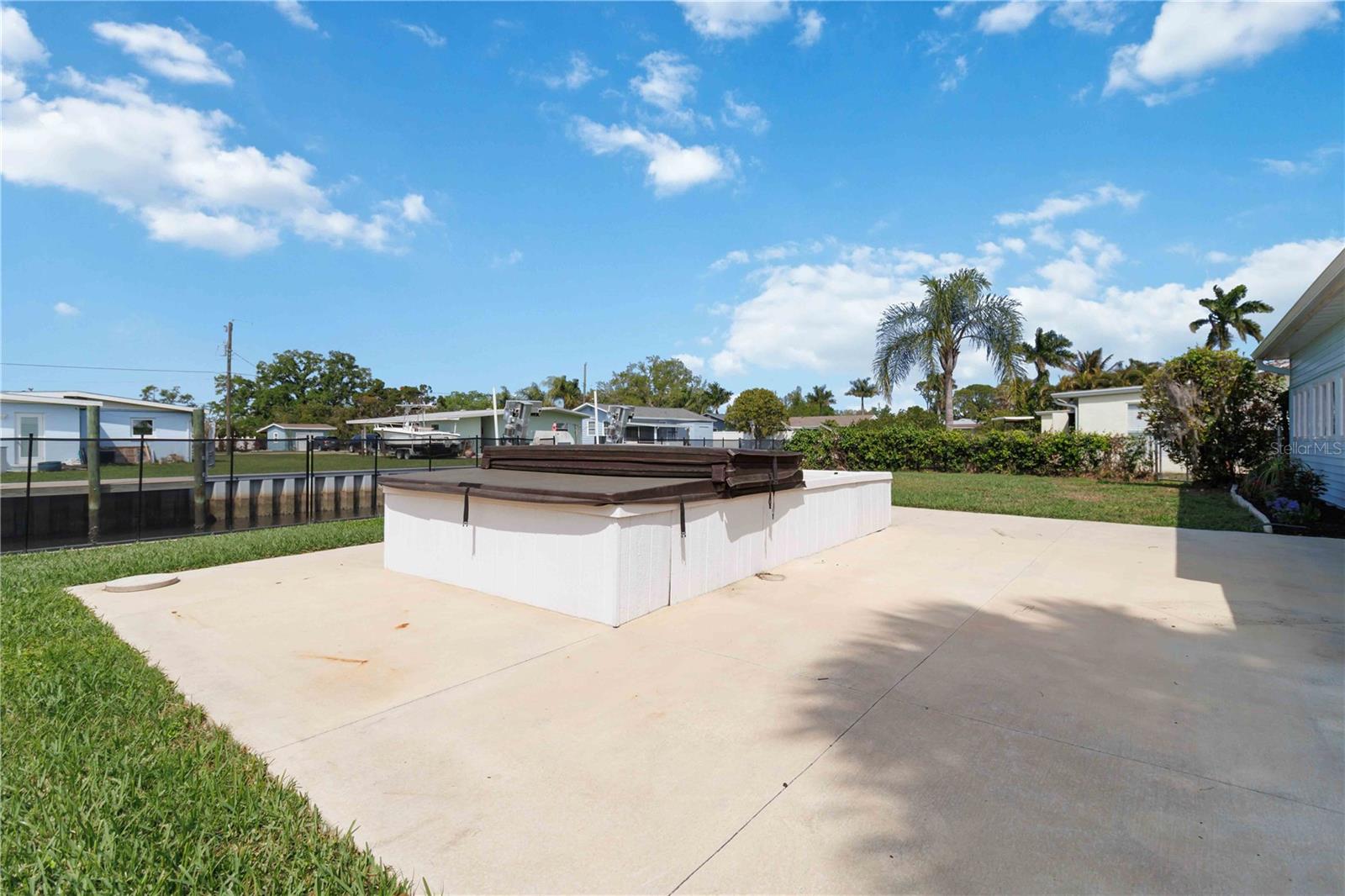 607 Manatee Ave Property Photo 28