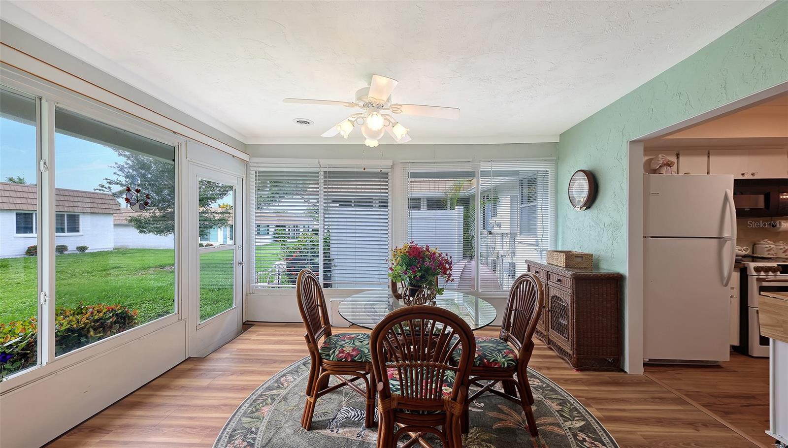 2623 Riverbluff Pkwy #v144 Property Photo 11