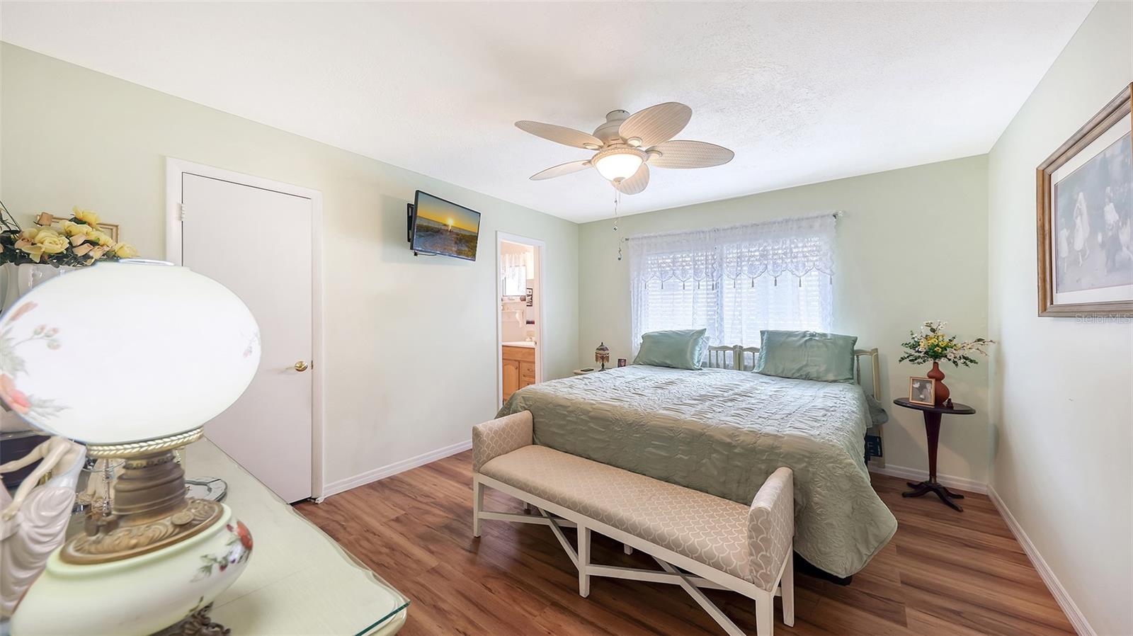2623 Riverbluff Pkwy #v144 Property Photo 15