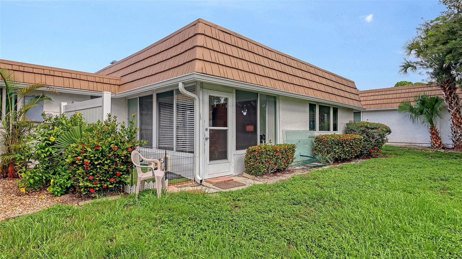 2623 Riverbluff Pkwy #v144 Property Photo 24