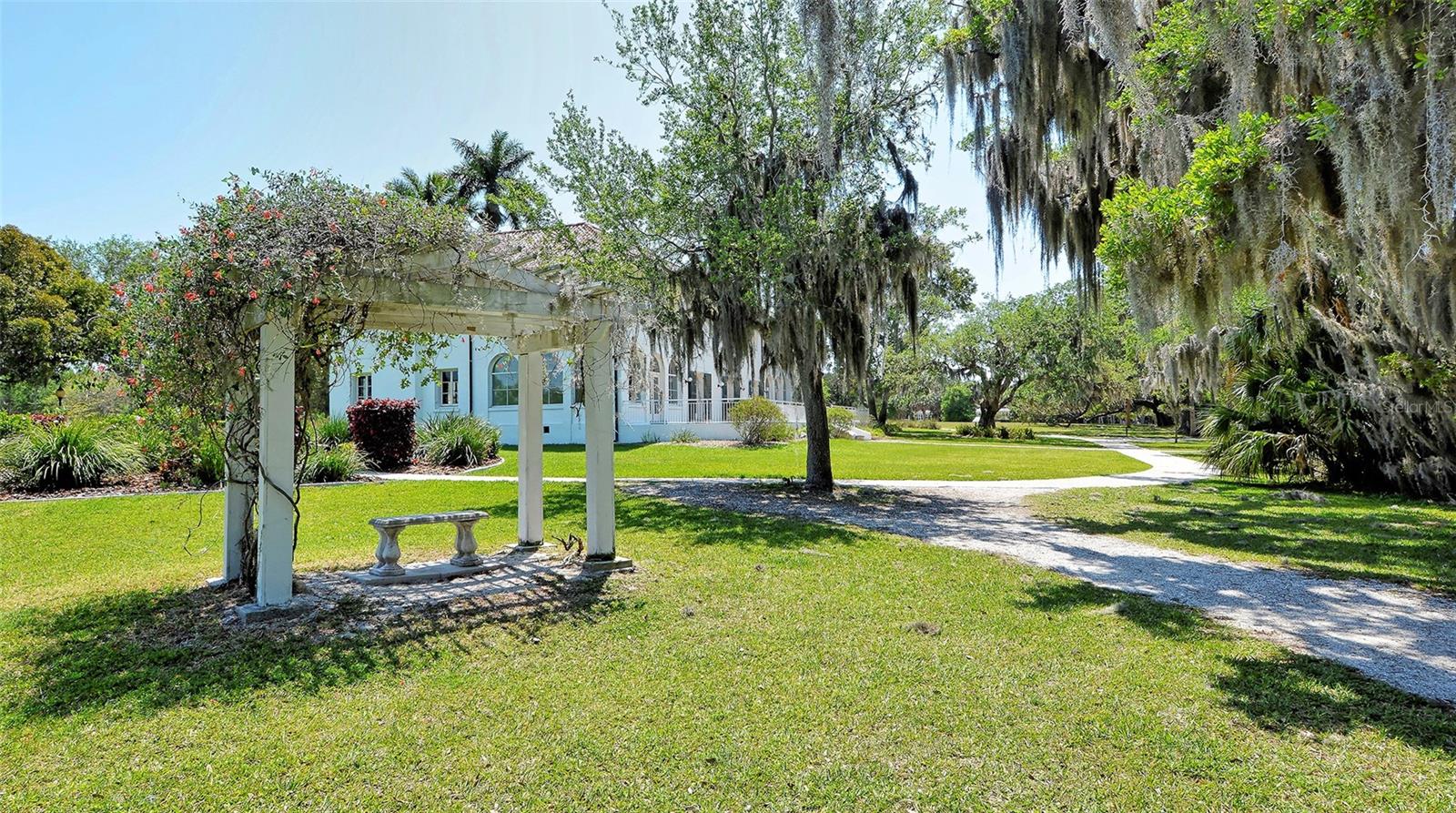2623 Riverbluff Pkwy #v144 Property Photo 47