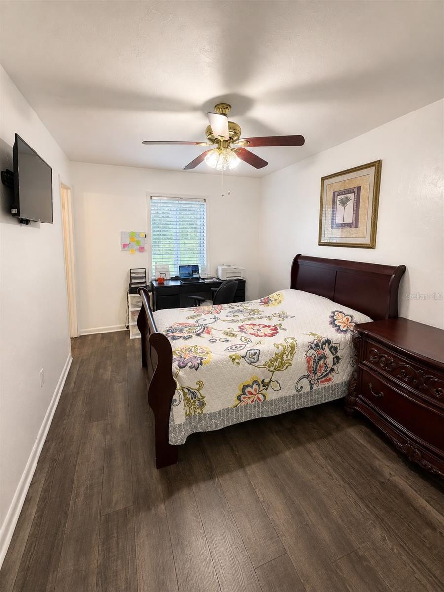 1221 Sw Skates St Property Photo 23