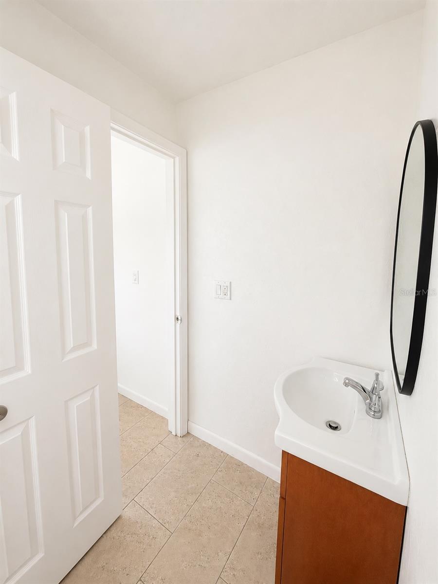 1221 Sw Skates St Property Photo 25