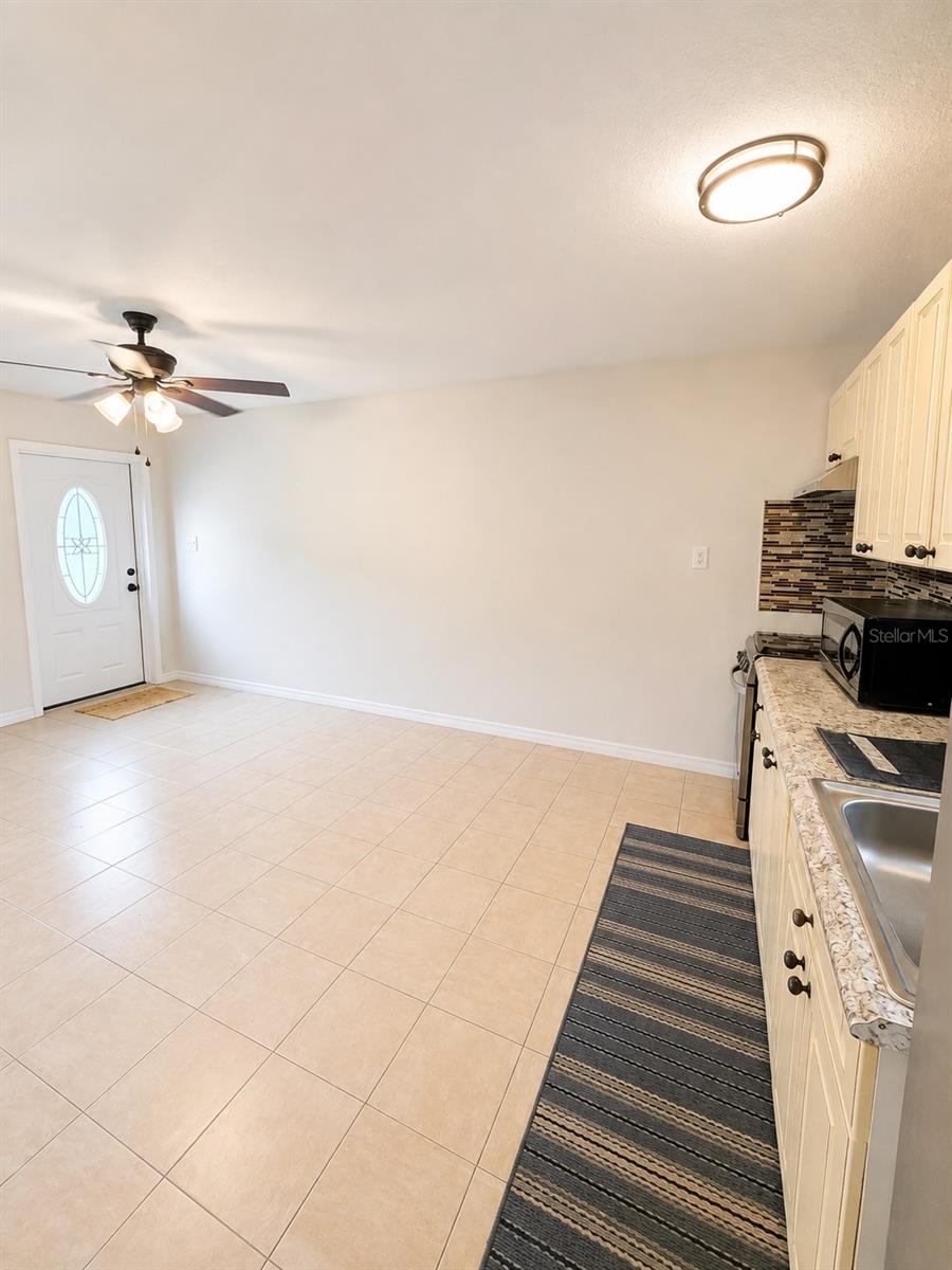 1221 Sw Skates St Property Photo 32