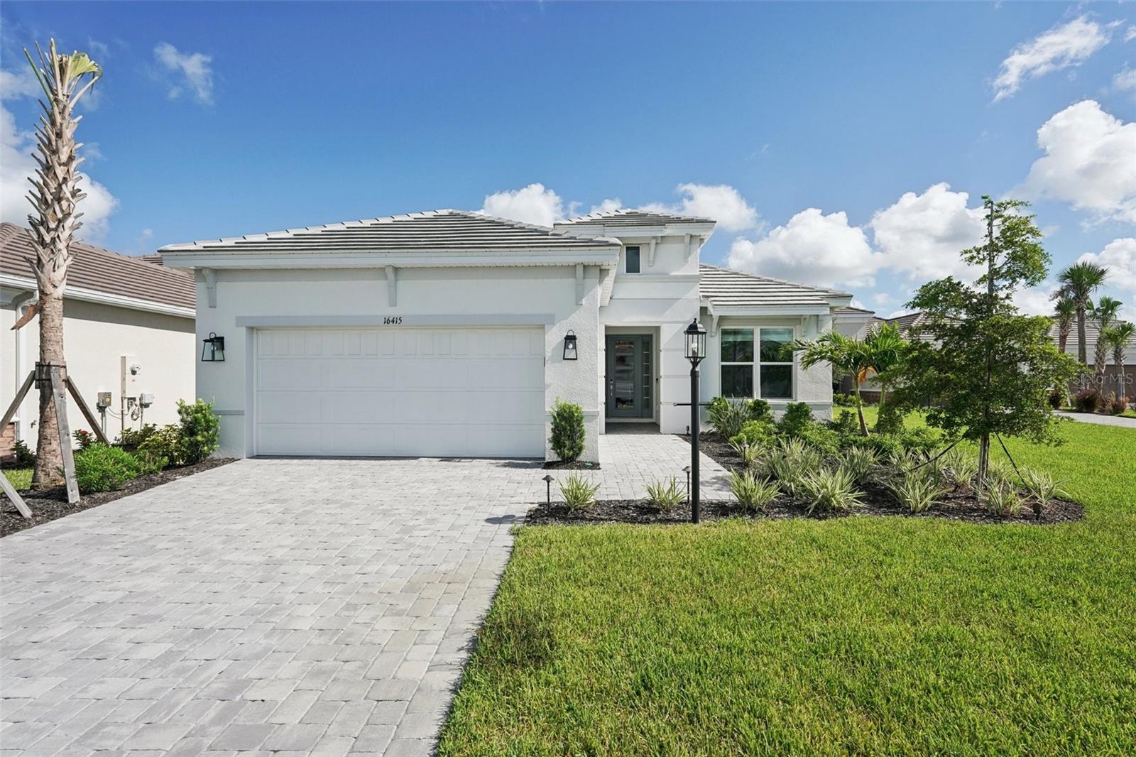 16415 Isola Pl Property Photo 1