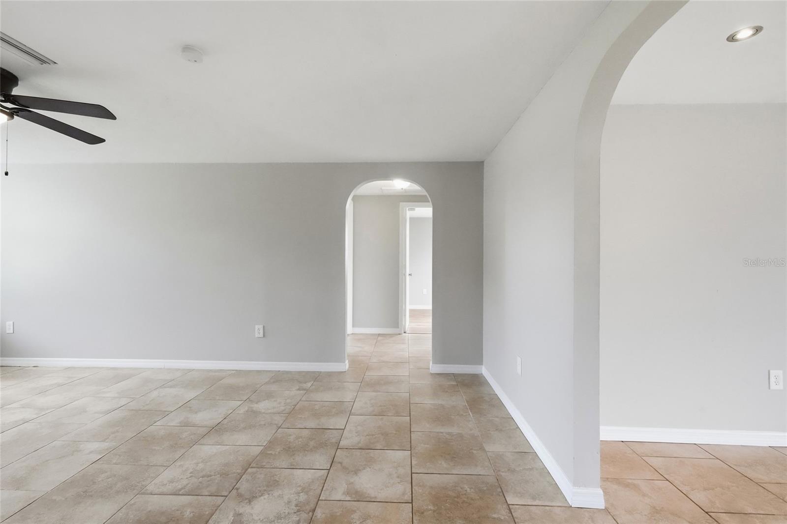 935 Everest Rd Property Photo 15