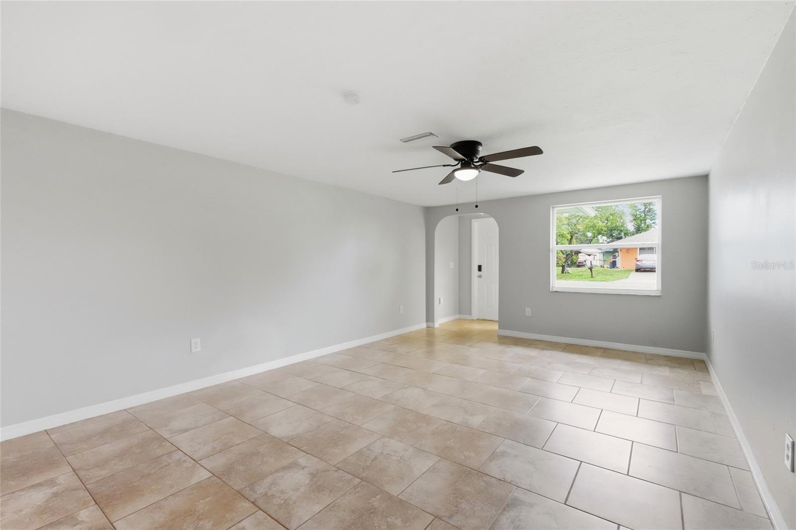 935 Everest Rd Property Photo 20