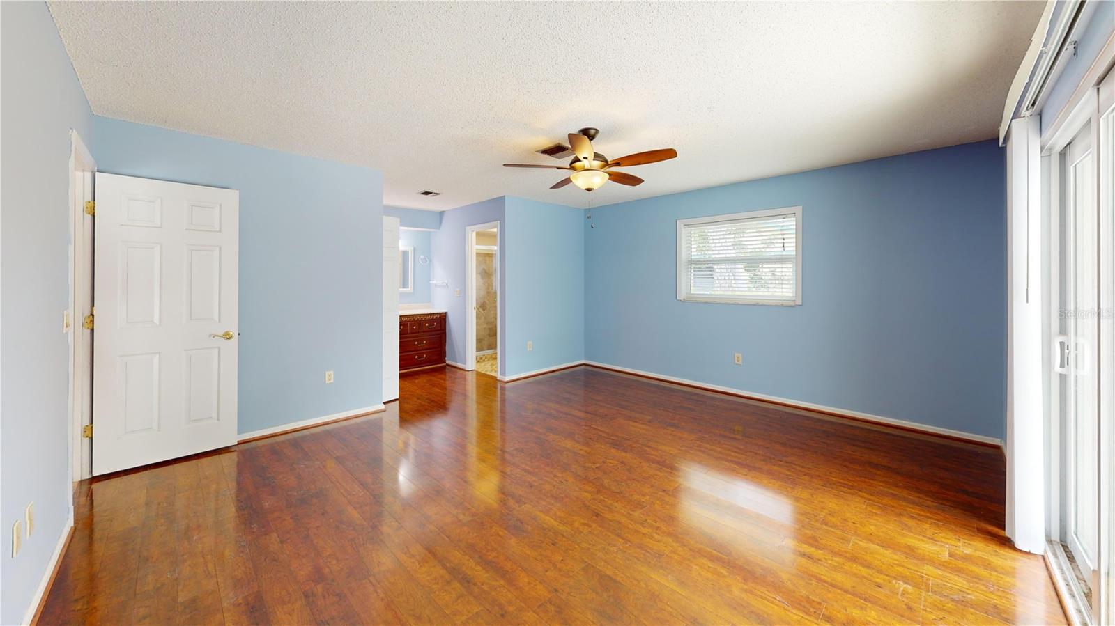 147 Hourglass Dr Property Photo 16