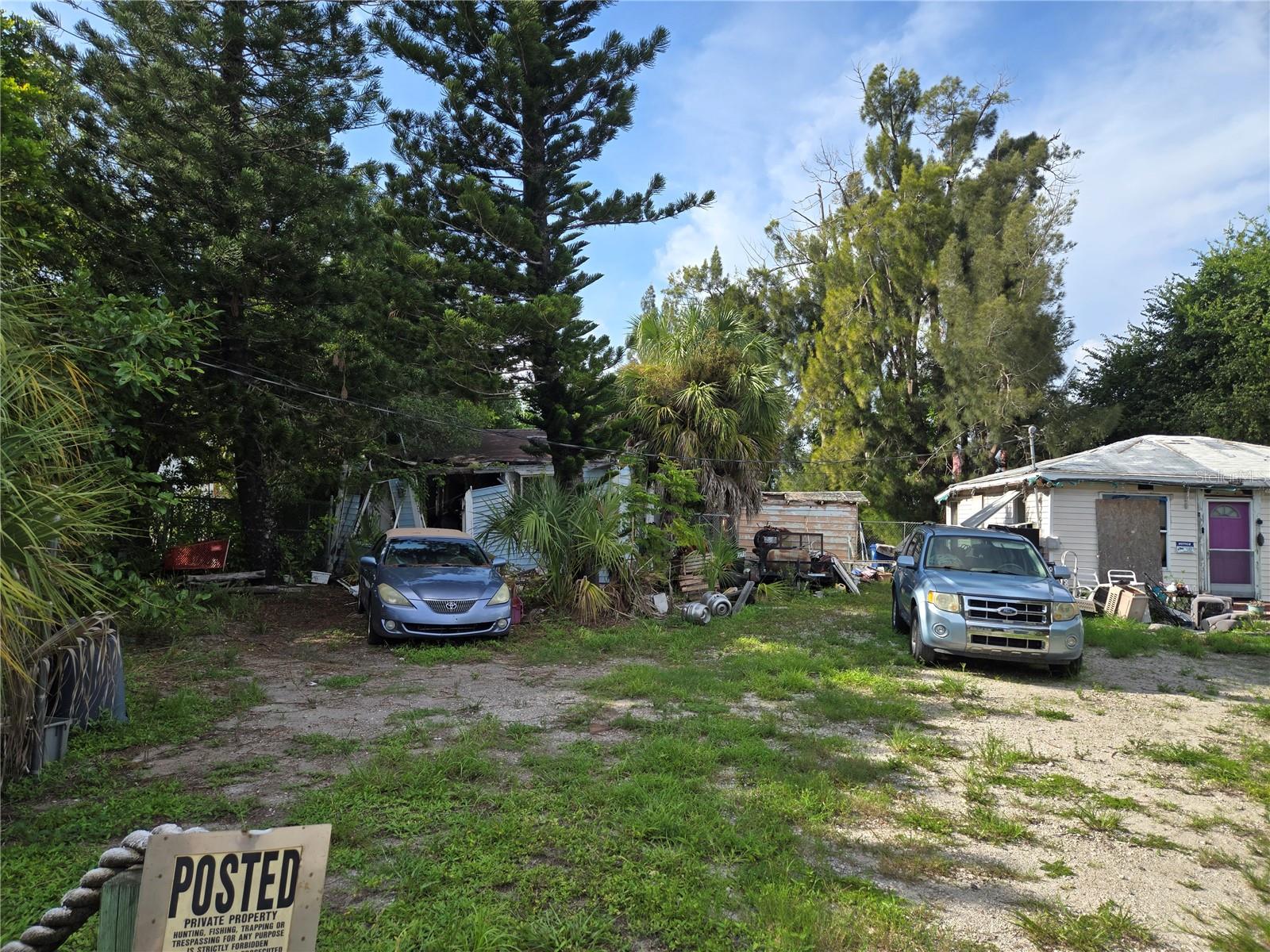 1305 & 1309 Hardin Ave Property Photo 1