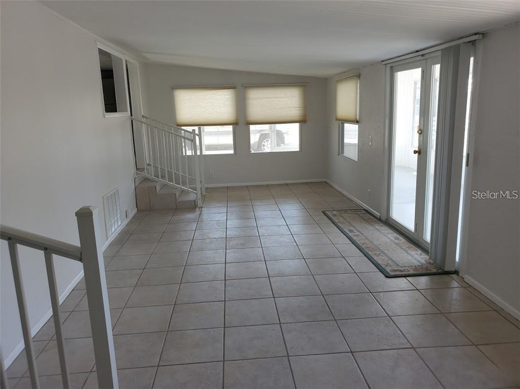 6626 Texas St Property Photo 4