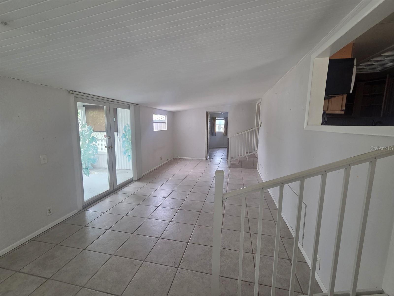 6626 Texas St Property Photo 5