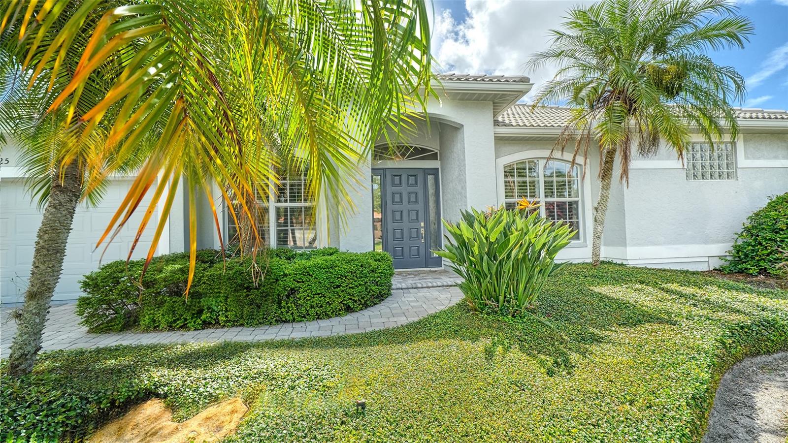 5325 Anthony Ln Property Photo 5