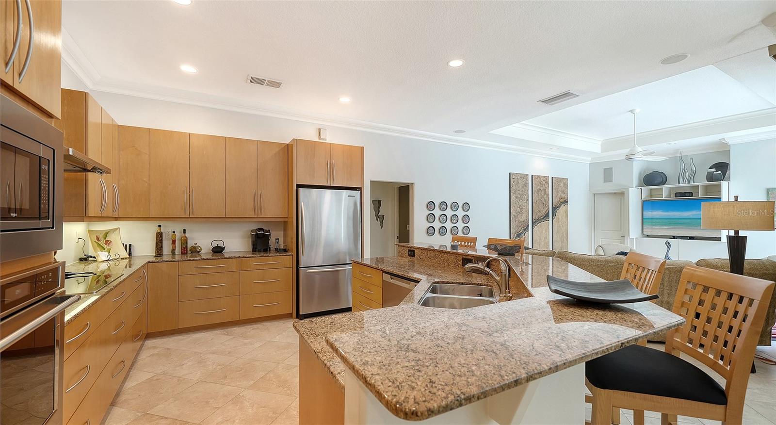 5325 Anthony Ln Property Photo 21