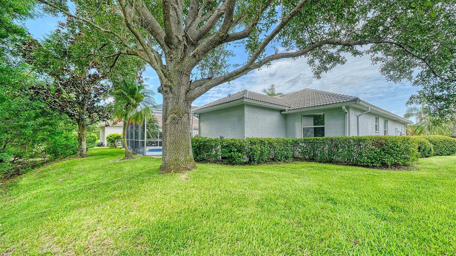 5325 Anthony Ln Property Photo 45