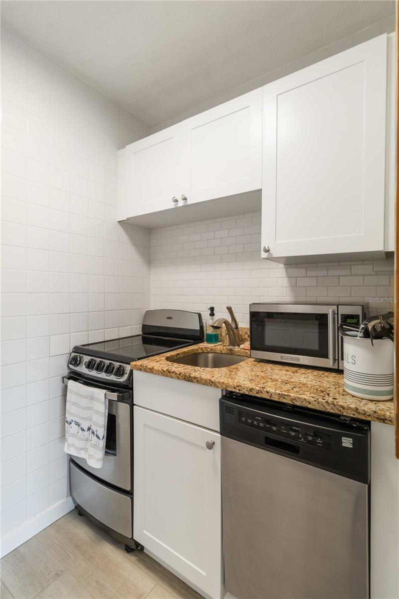 3505 Longmeadow #3 Property Photo 12