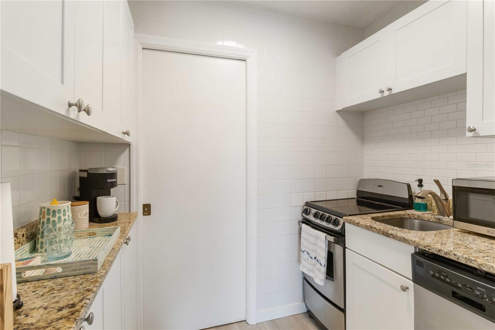 3505 Longmeadow #3 Property Photo 15