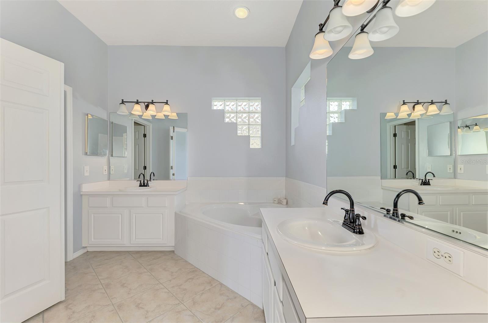 6339 Sturbridge Ct Property Photo 47