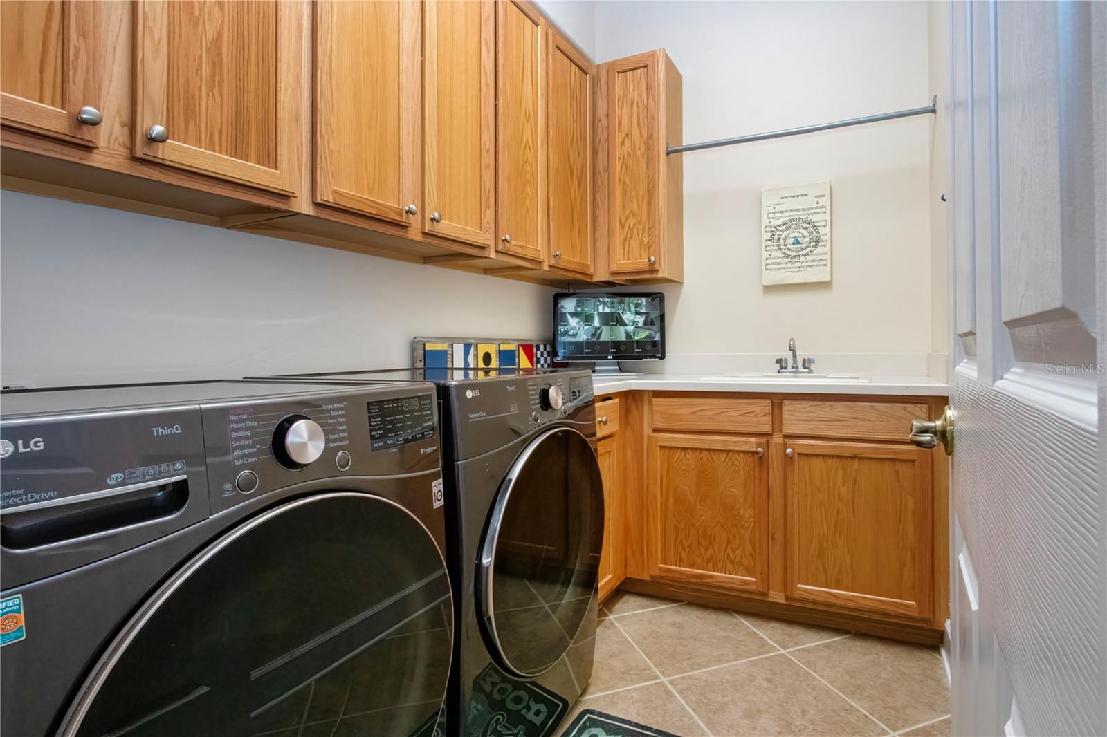 1929 24th Street Cir W Property Photo 74