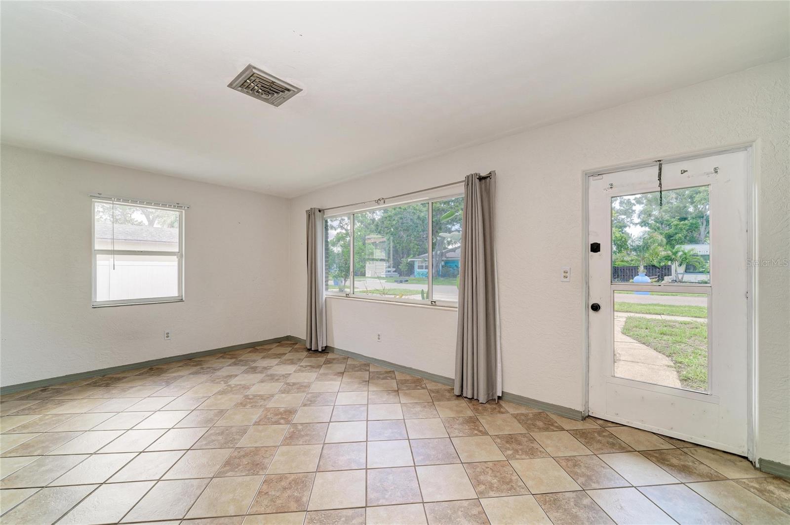 2508 14th Ave W Property Photo 13
