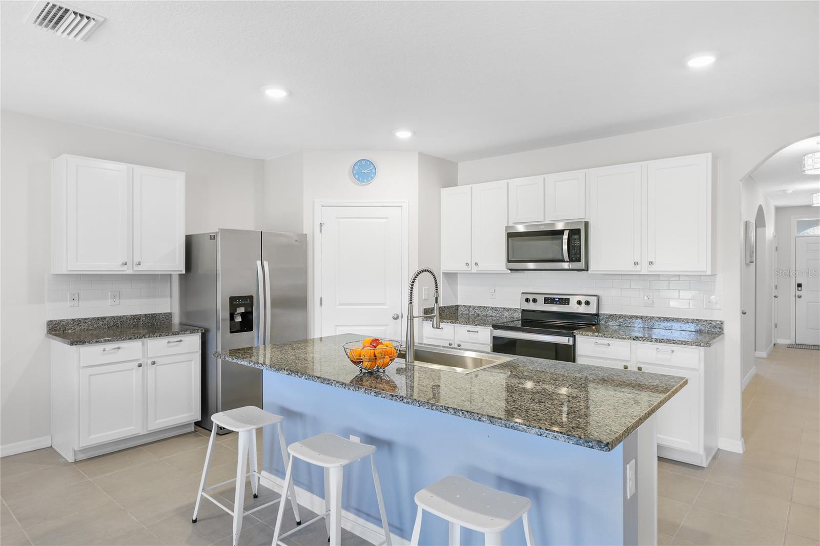 2721 Greenleaf Ter Property Photo 6