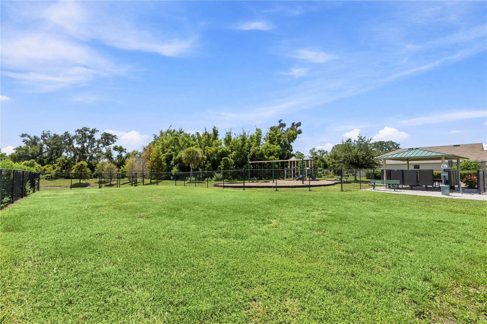 2721 Greenleaf Ter Property Photo 39
