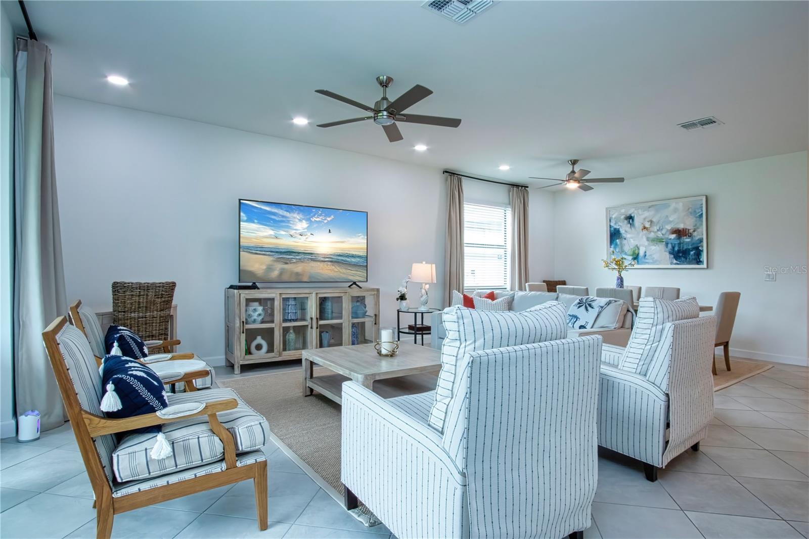5160 Coral Reef Way Property Photo 8