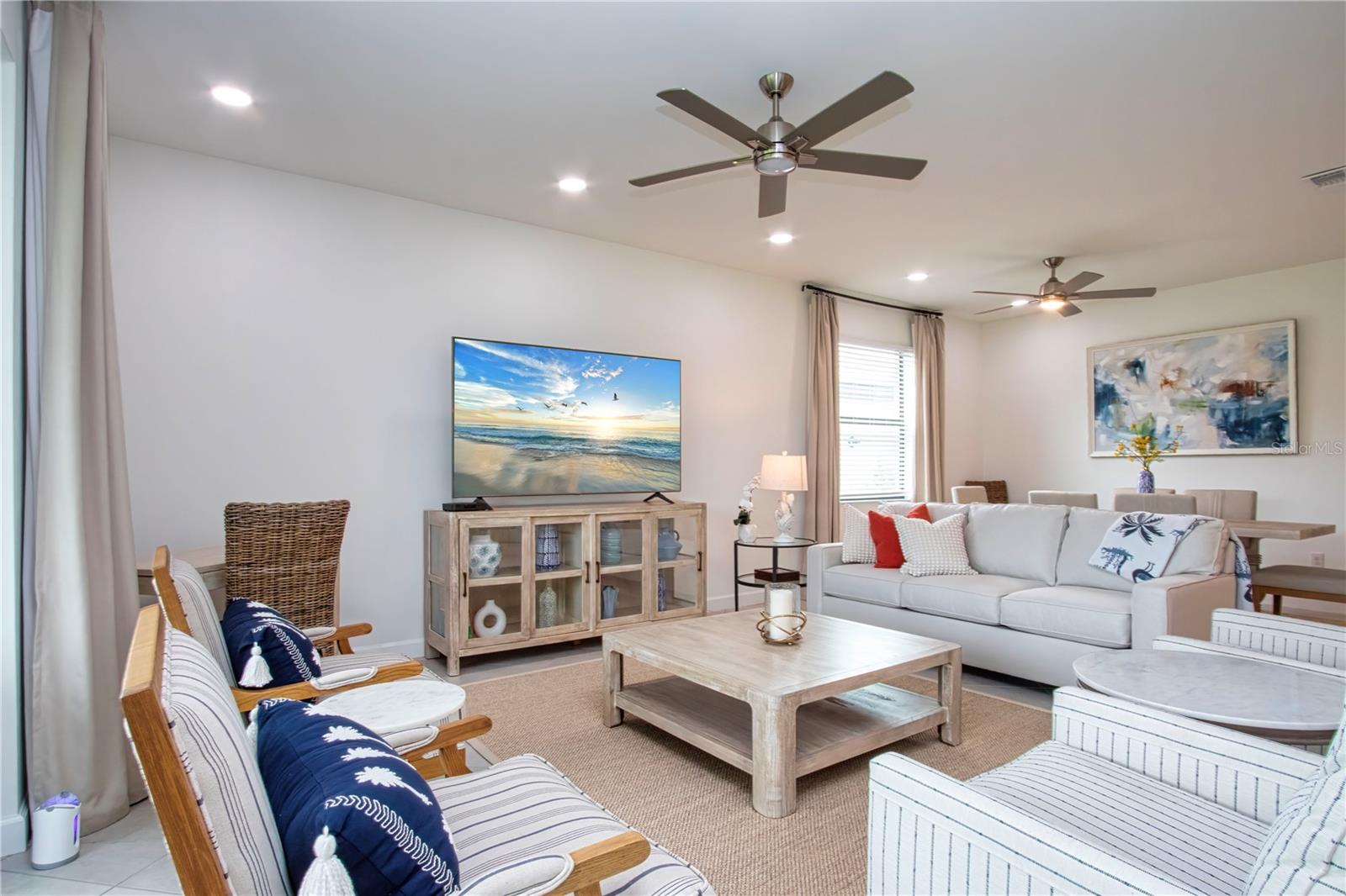5160 Coral Reef Way Property Photo 9