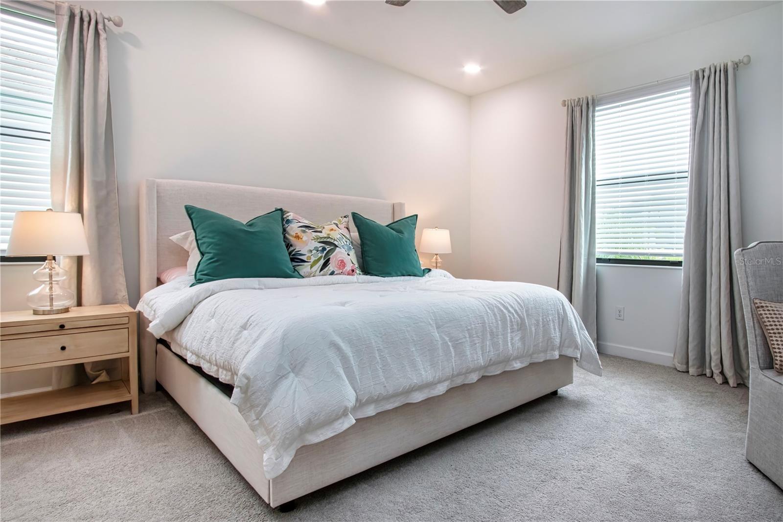 5160 Coral Reef Way Property Photo 24