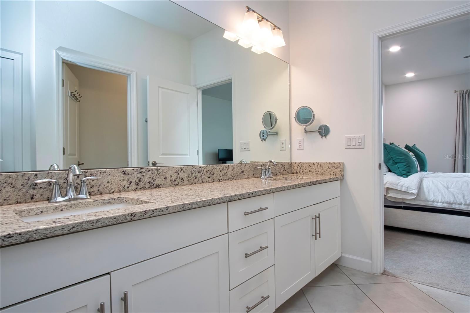 5160 Coral Reef Way Property Photo 31