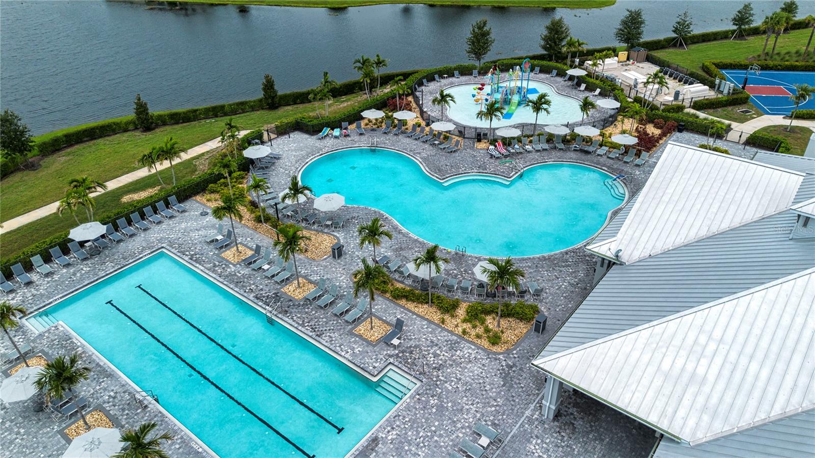 5160 Coral Reef Way Property Photo 45