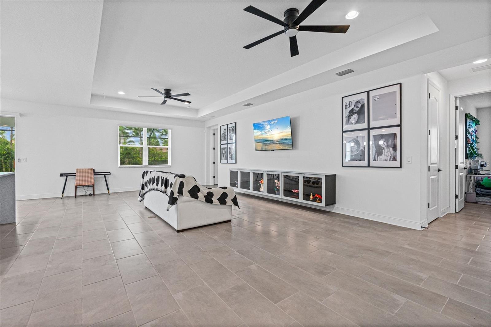 1024 Fernleaf Run Property Photo 8