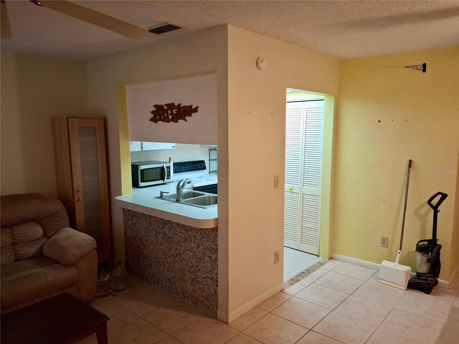 1250 S Pinellas Ave #511 Property Photo 2