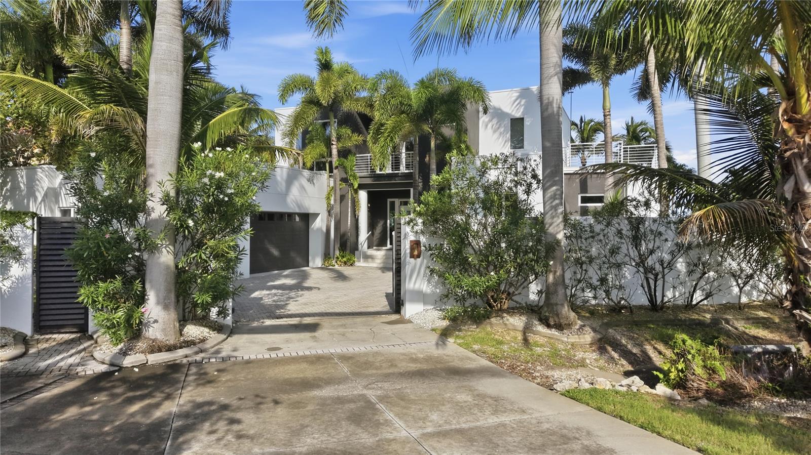 1475 John Ringling Pkwy Property Photo 4